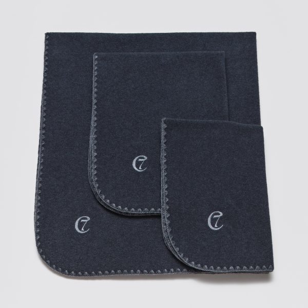 Cloud7 Dog Blanket, Soft Fleece Dark Grey Online Hot Sale