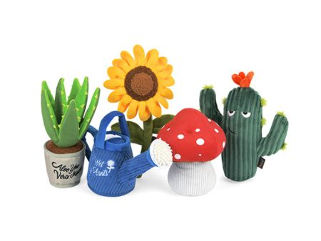 P.L.A.Y. Blooming Buddies Squeaky Plush Dog toys, Bundle Hot on Sale